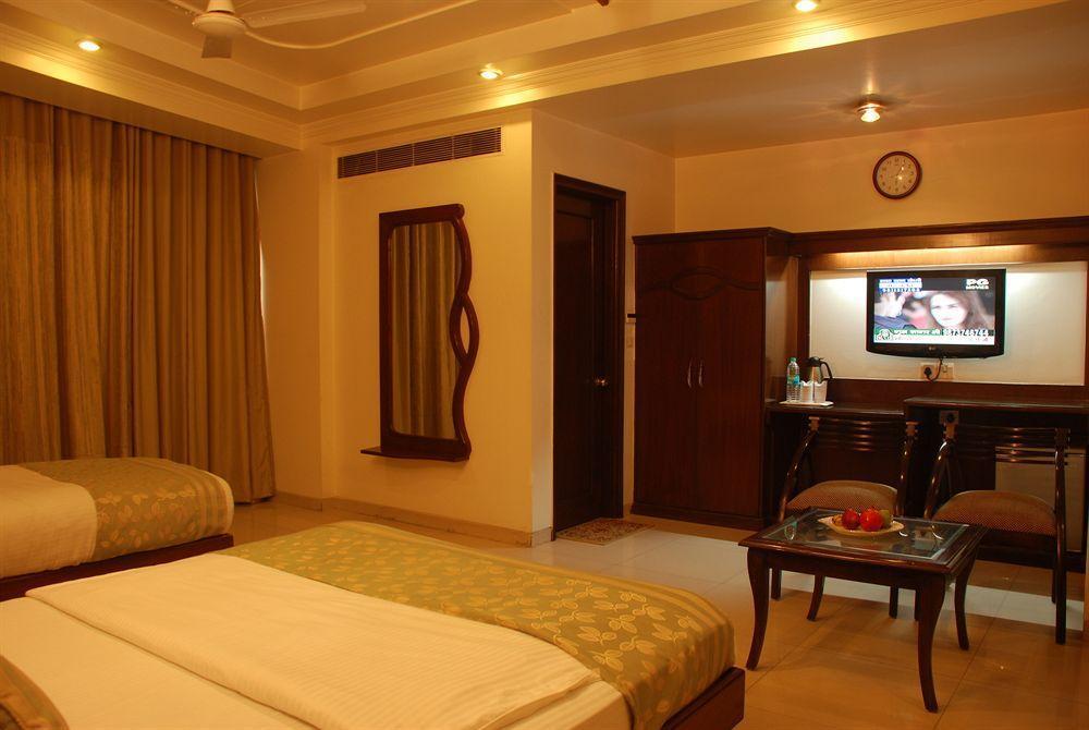 Hotel Shipra International Nové Dillí Pokoj fotografie